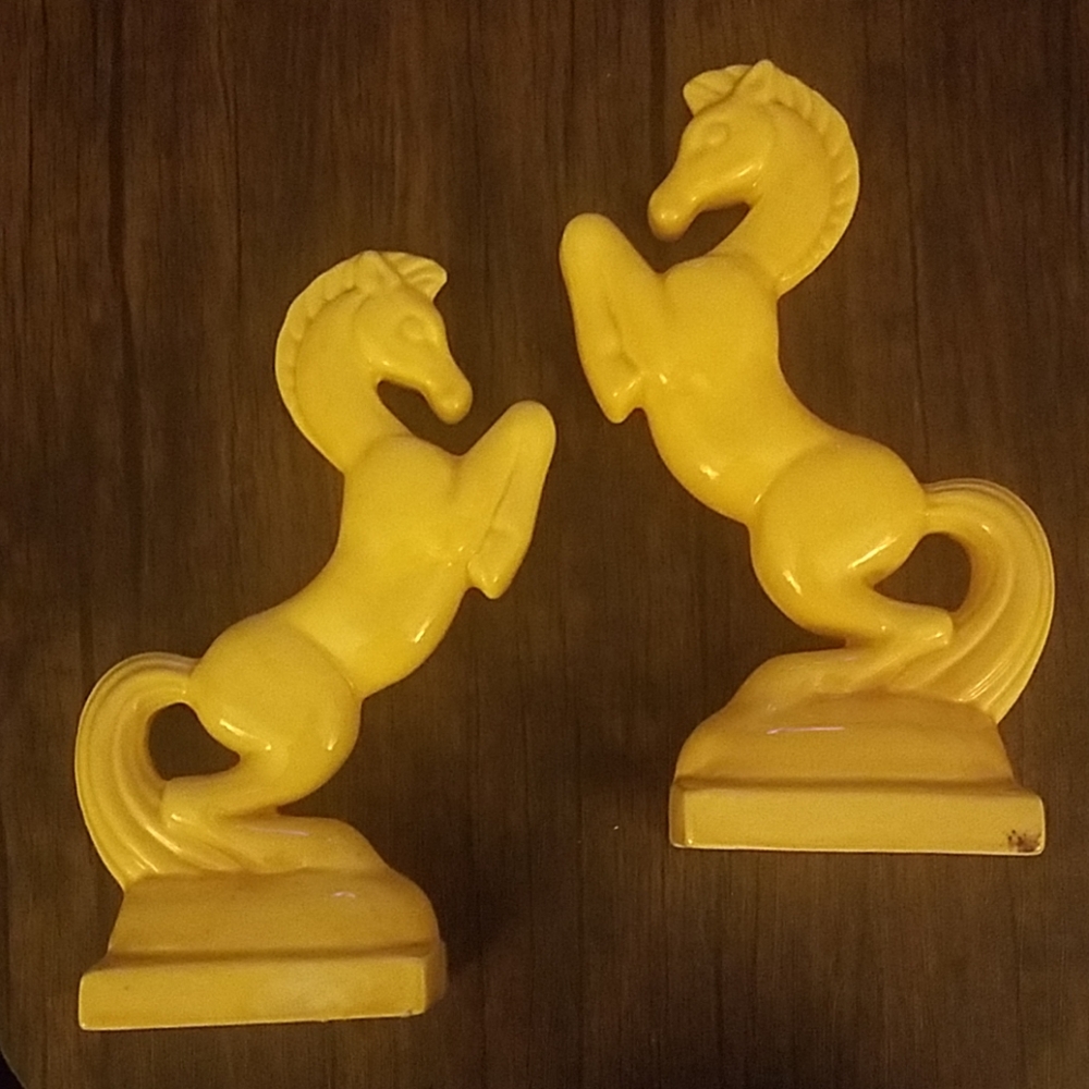 Vintage yellow horse bookends